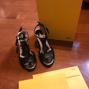 $637 retailed FENDI Ladies Shoes Heels size 7.5